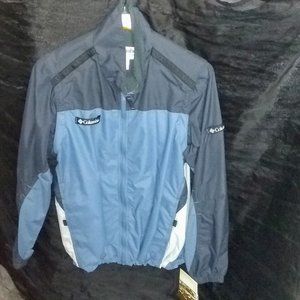 Columbia Water/Wind Resistant Jacket!
